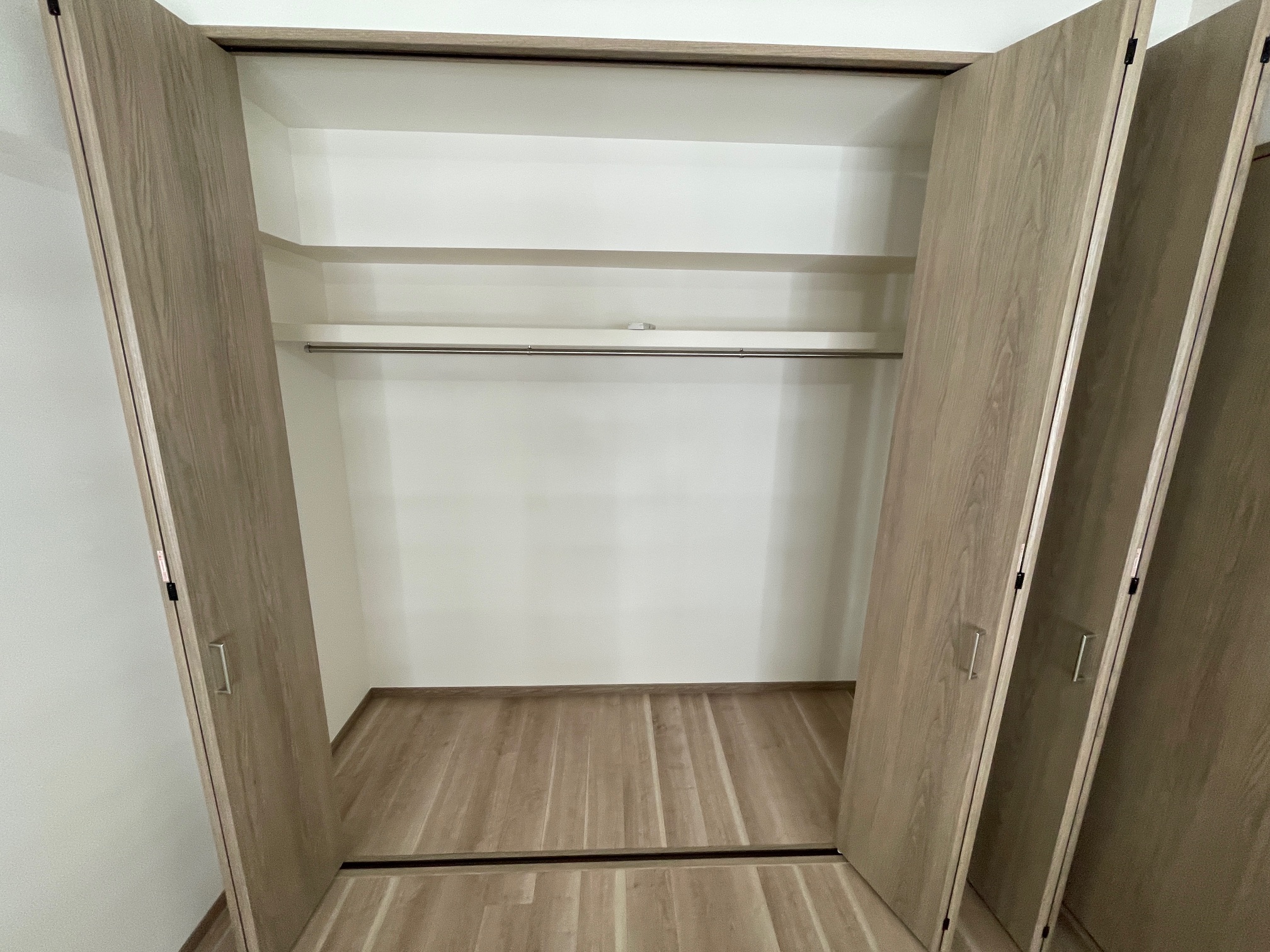 洋室収納 洋室収納