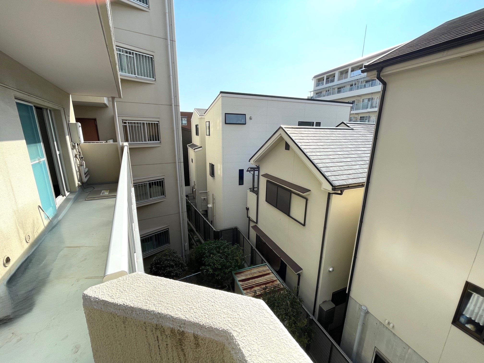 バルコニー バルコニー