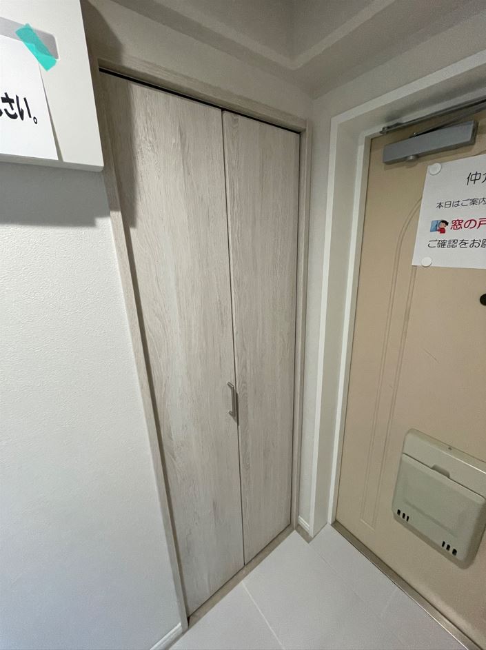 玄関収納(玄関)