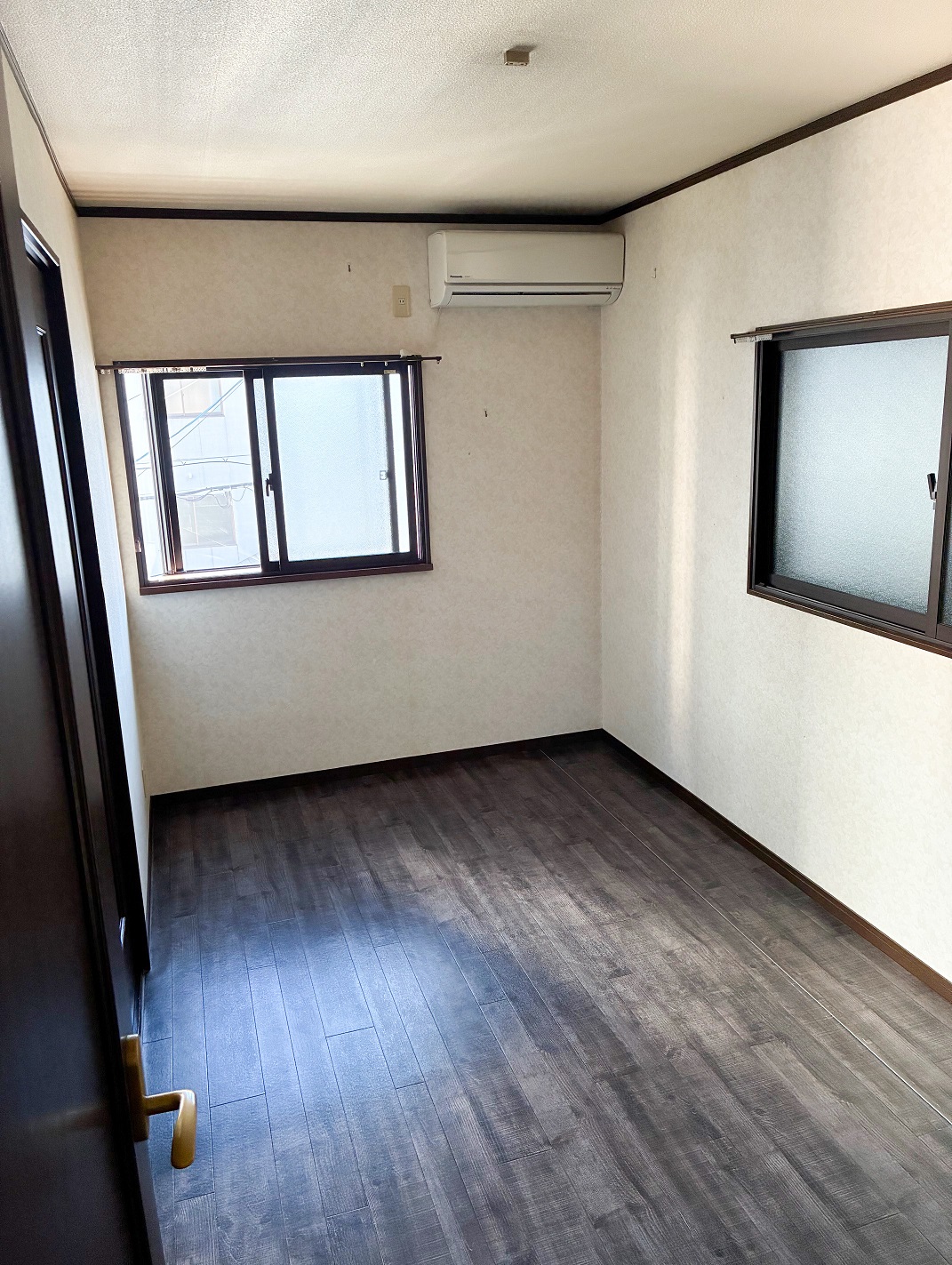 3階南東側5.2帖洋室