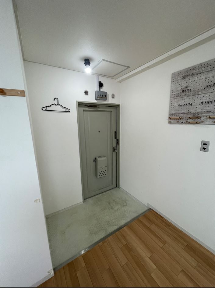 (玄関) (玄関)