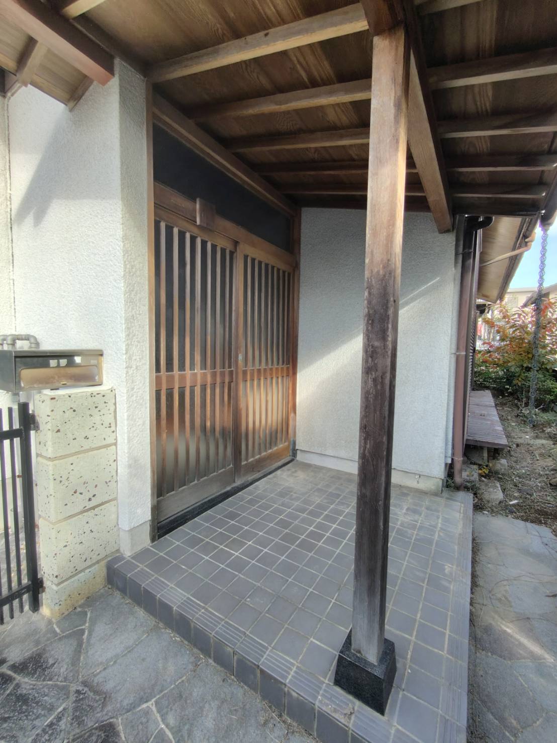 玄関前スペース