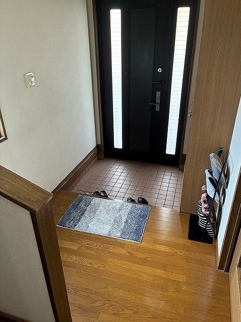 (玄関)