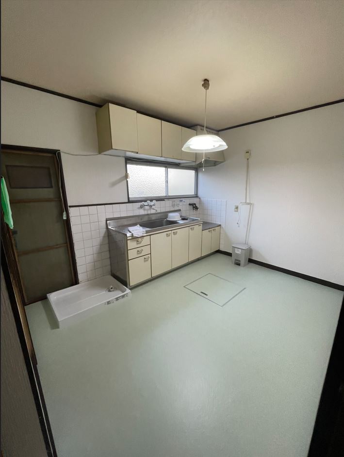 ダイニングキッチン(キッチン)