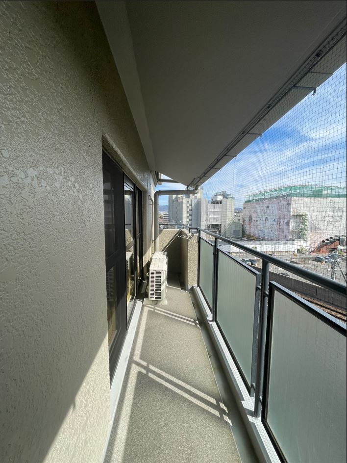 バルコニー バルコニー