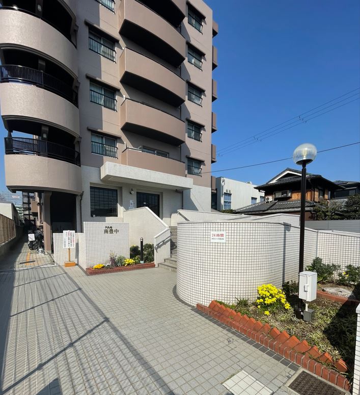 エントランス外