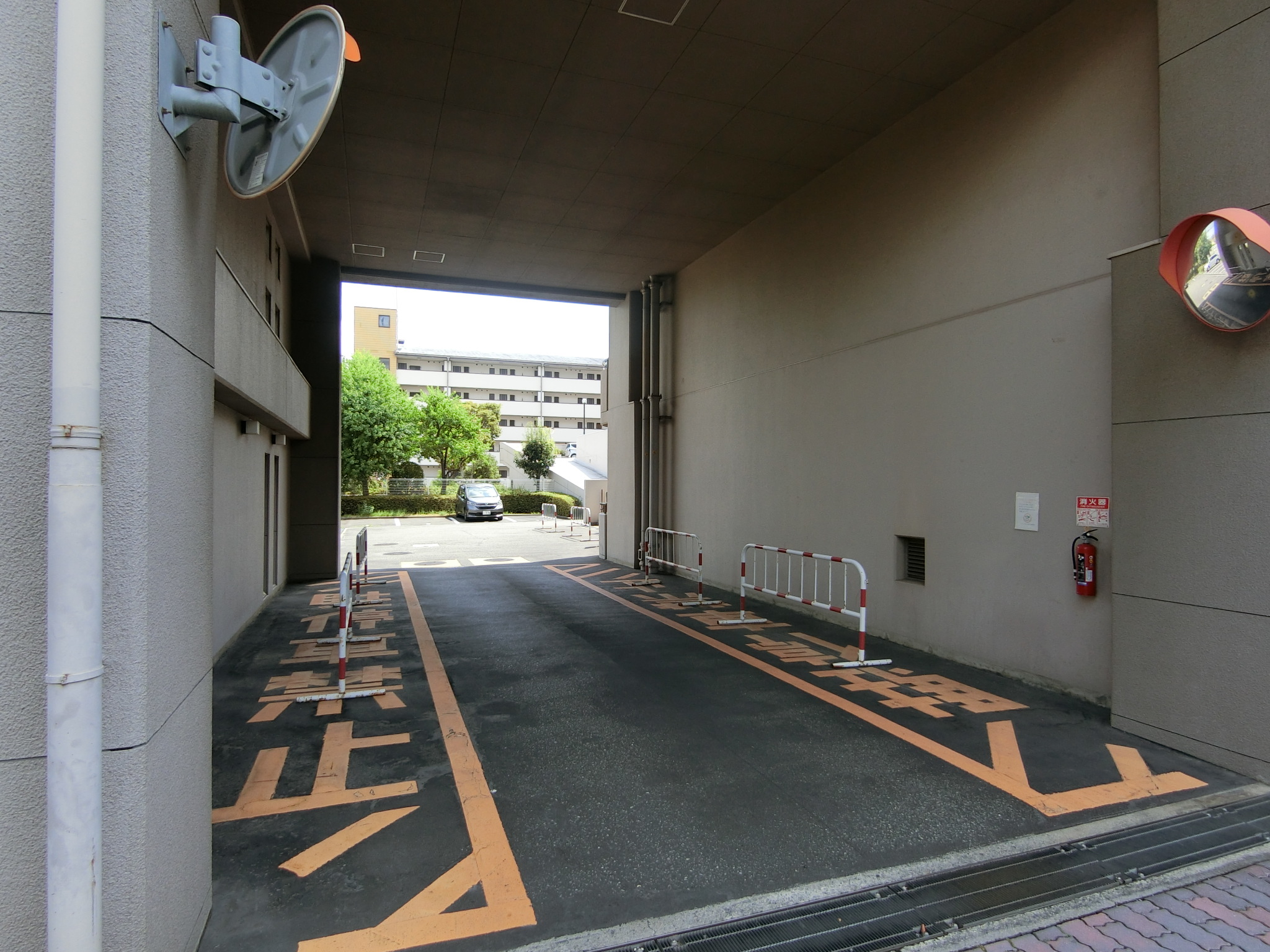駐車場入り口