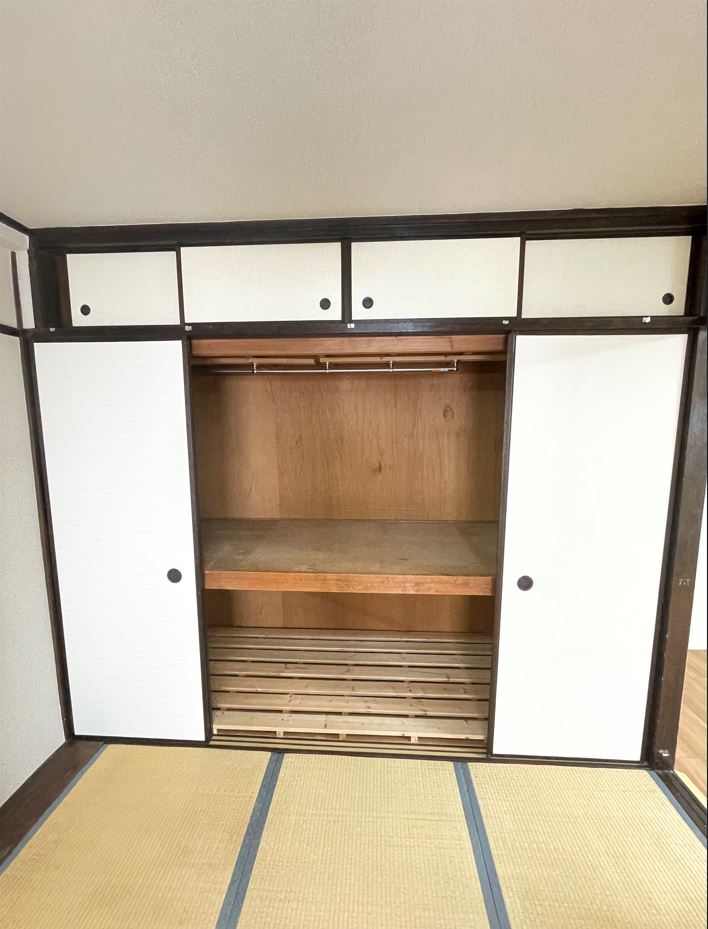 押入 押入