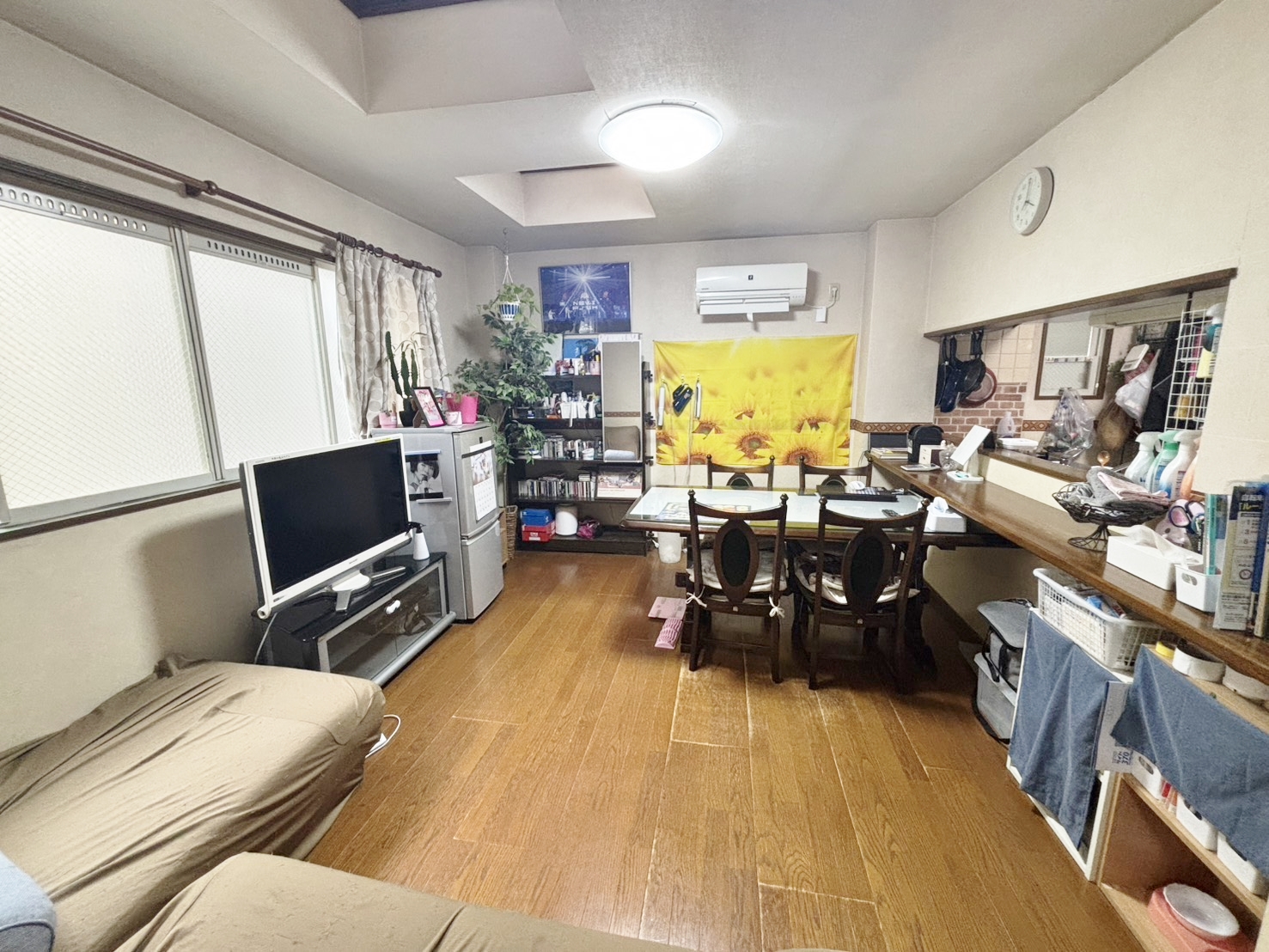 (居間)