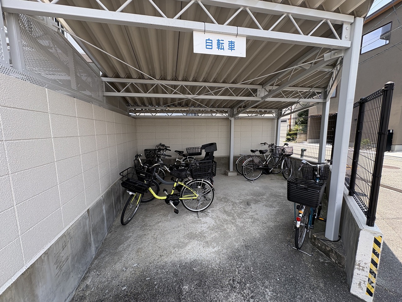 駐輪場 駐輪場