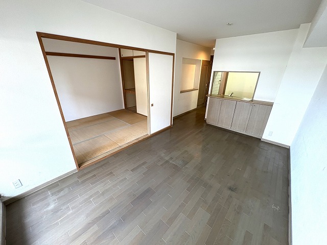 (居間) (居間)