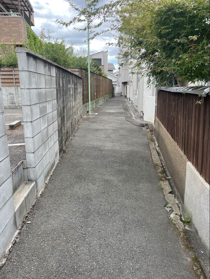 北側前面道路
