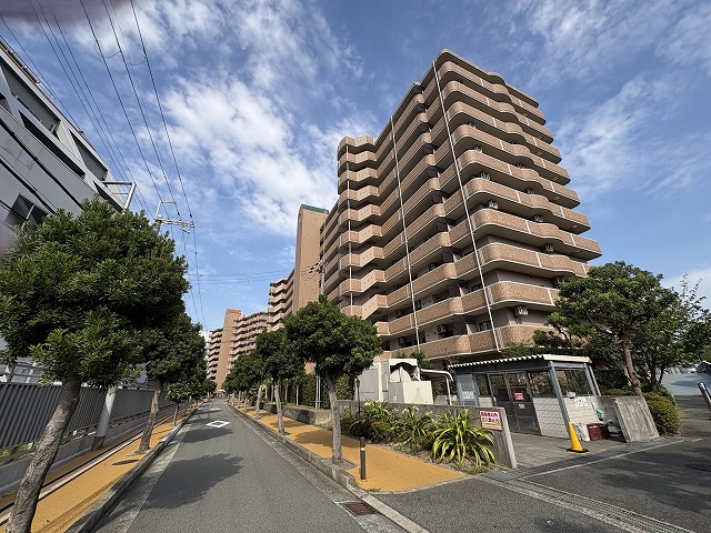 外観&前面道路(外観) 外観&前面道路(外観)