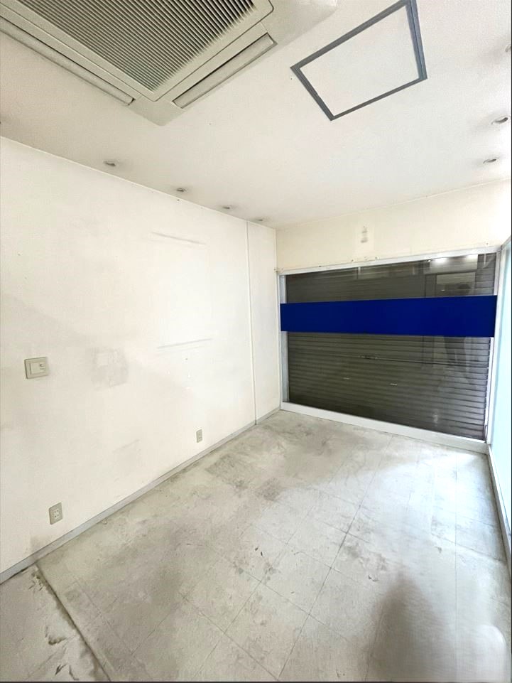 １階店舗部分