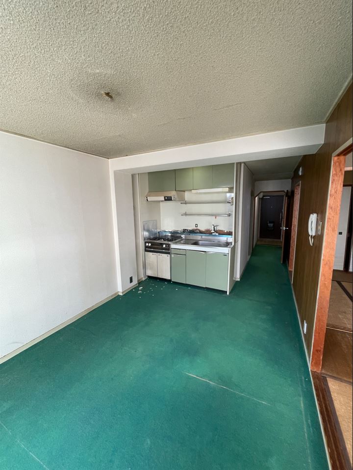 (居間) (居間)