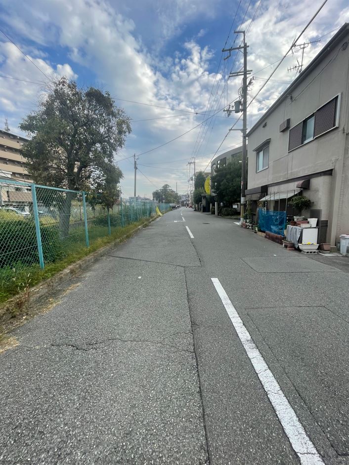 東側道路 東側道路